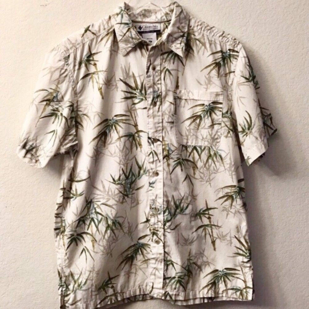 Columbia Men’s Short Sleeved Button Down Shirt M